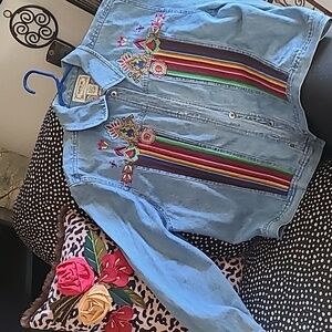 Denim embroidered jacket